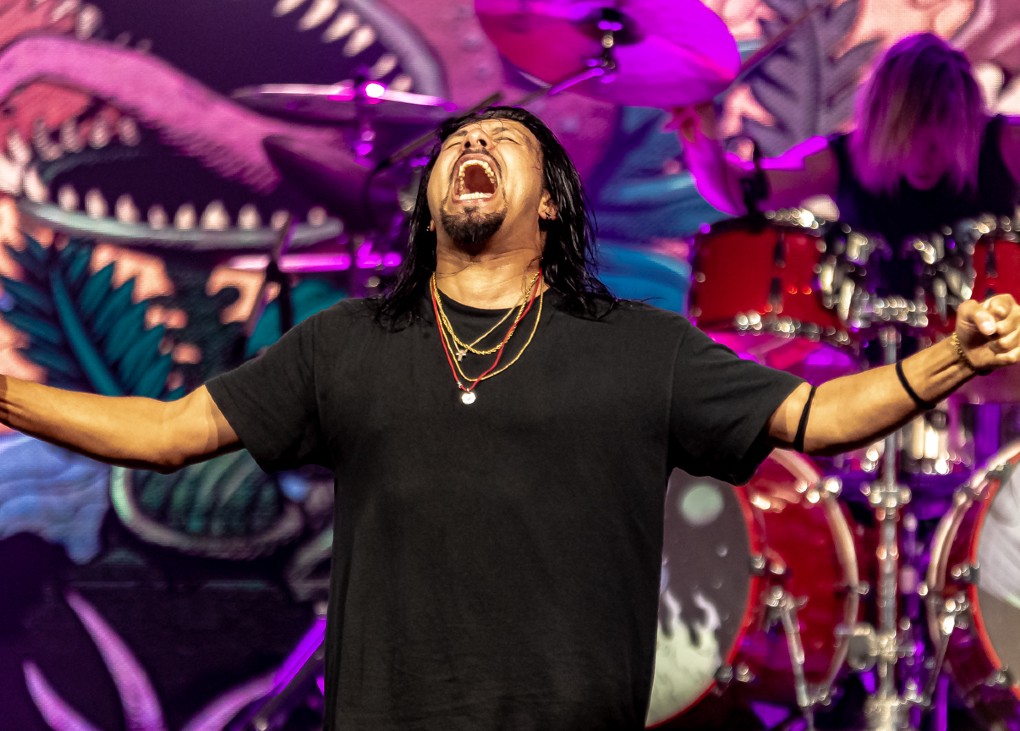 Pop Evil with Zillion and Shallow Side, Live at Mars Music Hall