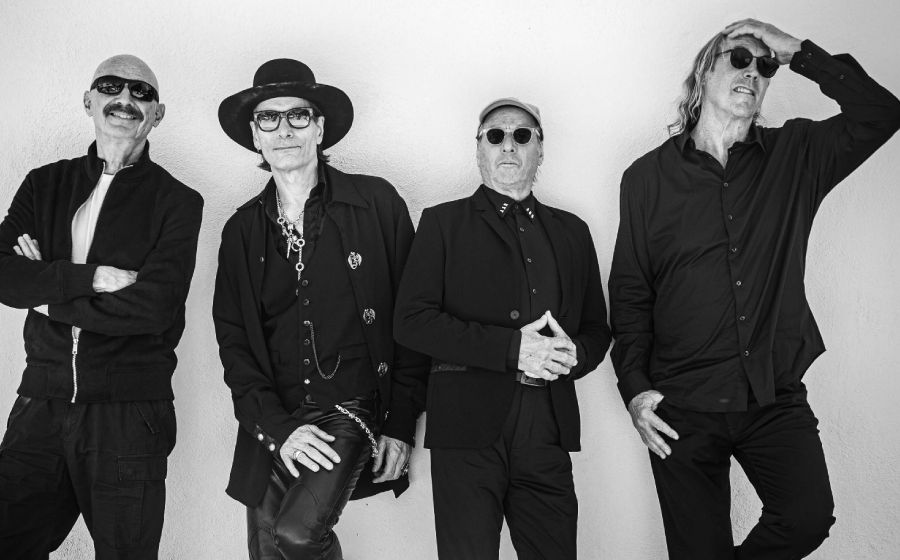 Former King Crimson Members Join Forces with Steve Vai and Danny Carey ...