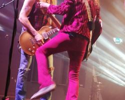 Photo by Chris Willow